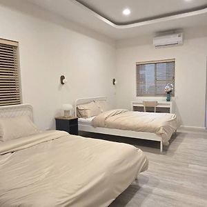 Wang Lang Hostel